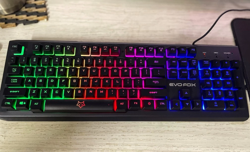 Amkette Evofox Warhammer Gaming keyboard